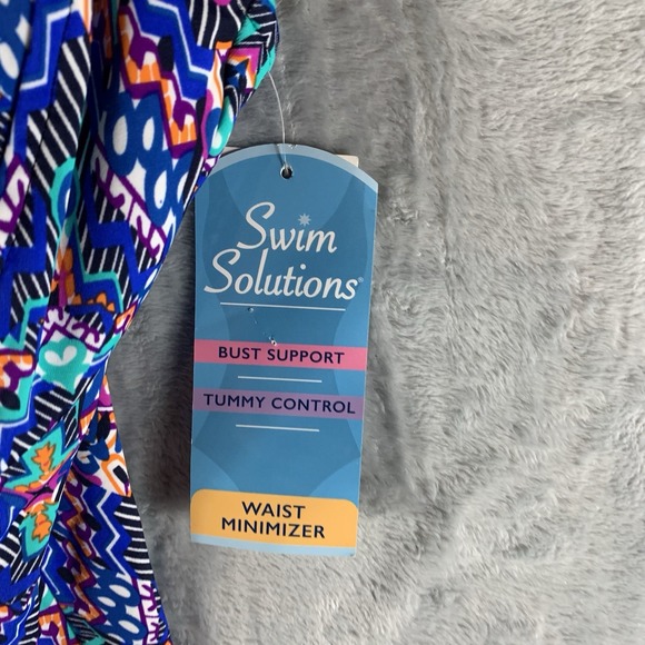 Swim Solutions Women's Swimsuit 8 One Piece Ruched Geometric Print Tummy Control - Picture 3 of 7